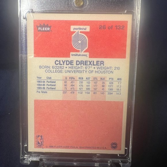 Clyde Drexler - Picture 2 of 2